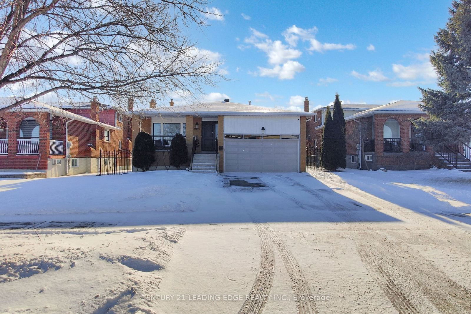 Detached House for sale at 17 Jardine Street, Brampton, Northgate, L6S 3H2 - MLS: W11965197