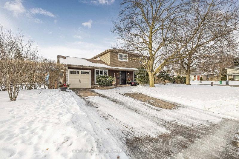 36 Lockton Cres, Brampton, L6W 1C3 | Image 3