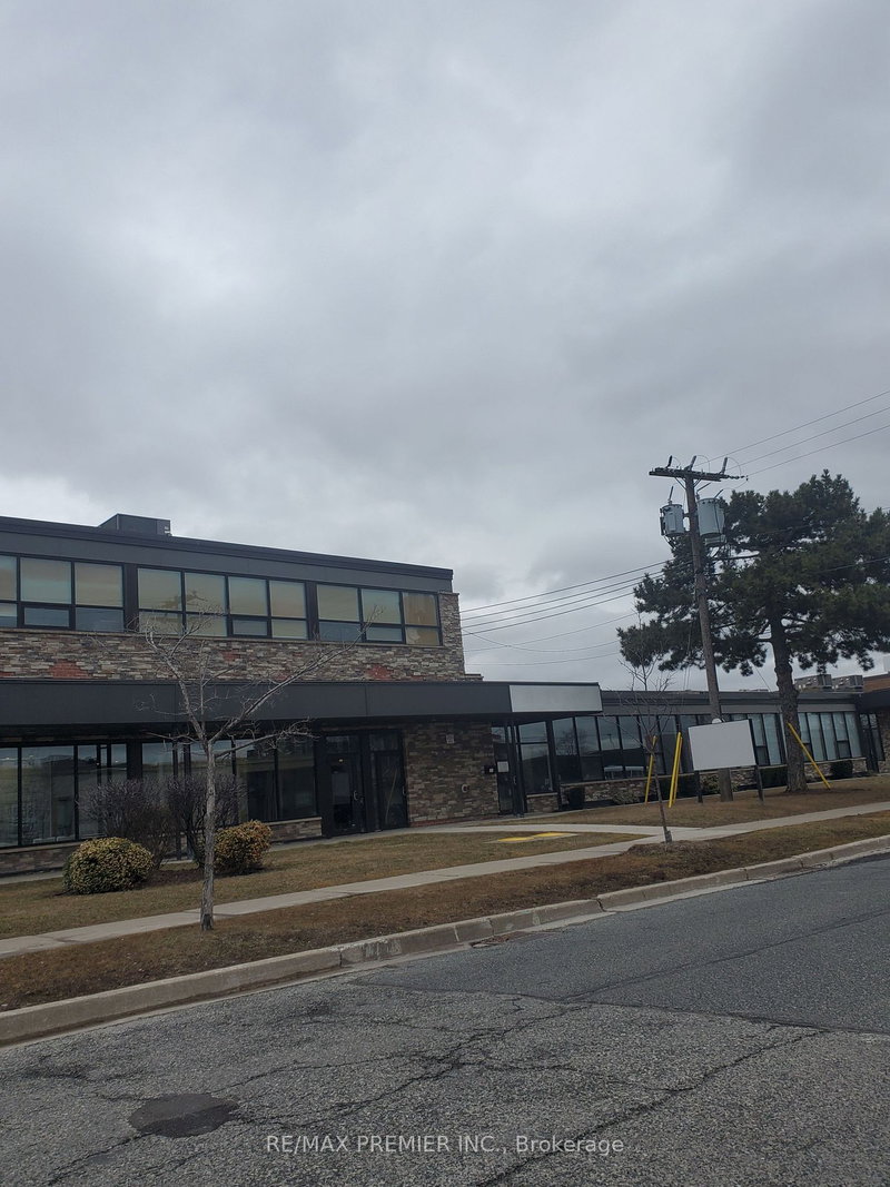 2 - 54 Samor Rd, Toronto, M6A 1J6 | Image 2