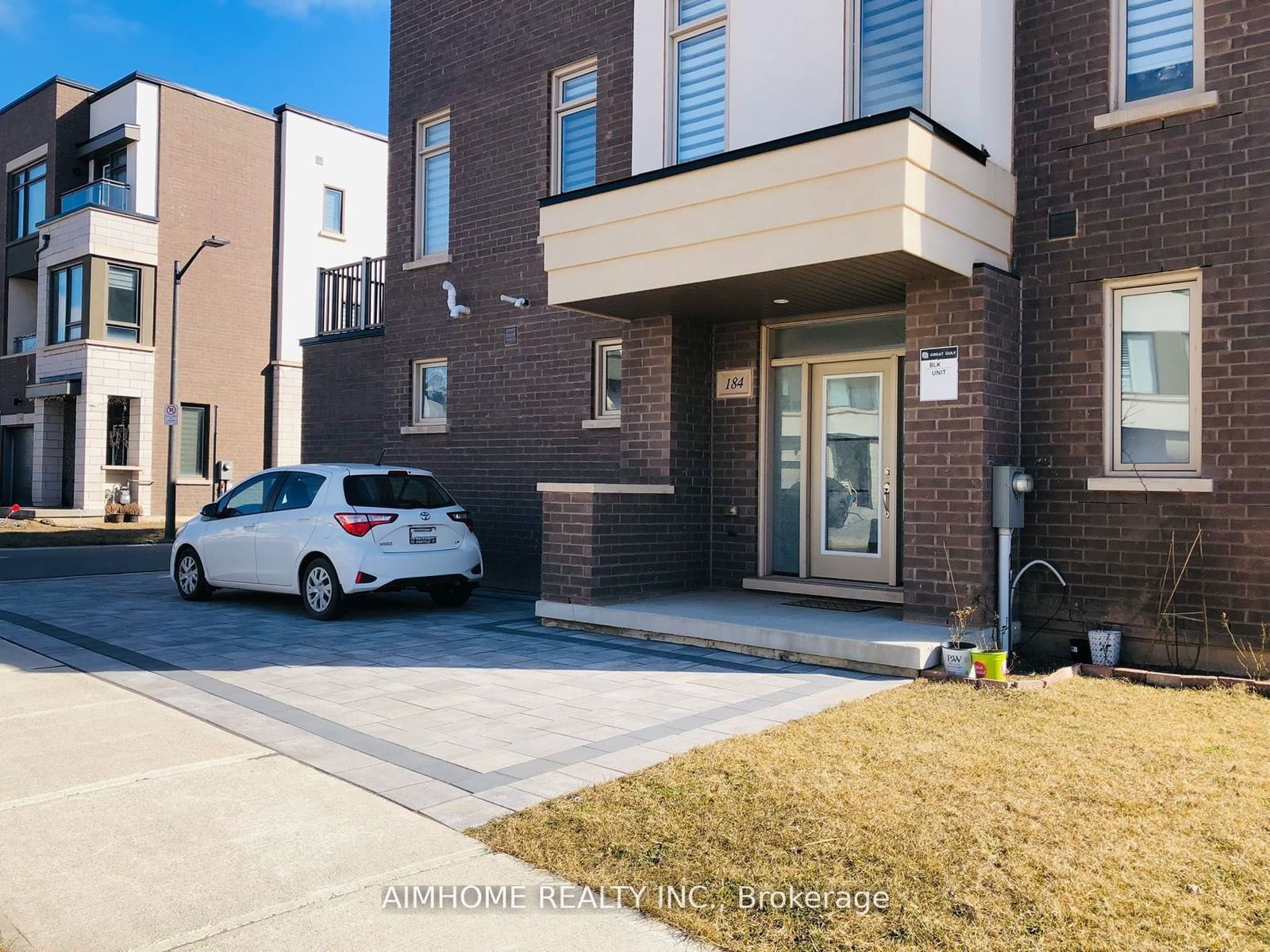 Townhouse for lease at 184 Fowley Drive, Oakville, Rural Oakville, L6H 0P3 - MLS: W11965419