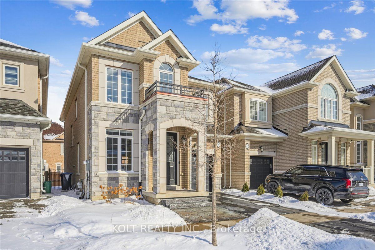 Detached House for sale at 40 Military Crescent, Brampton, Northwest Brampton, L7A 4V8 - MLS: W11965438