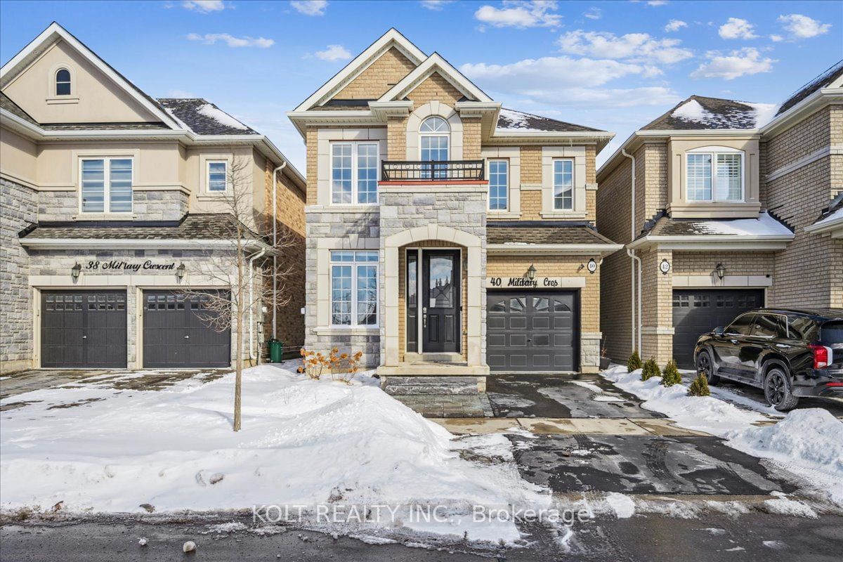 Detached House for sale at 40 Military Crescent, Brampton, Northwest Brampton, L7A 4V8 - MLS: W11965438