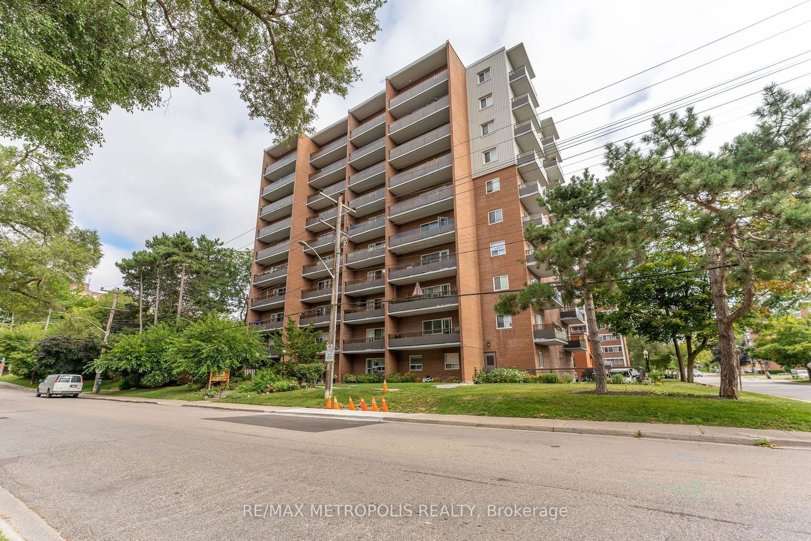 Condo for sale at 704-15 Elizabeth Street, Mississauga, Port Credit, L5G 2Z3 - MLS: W11965522