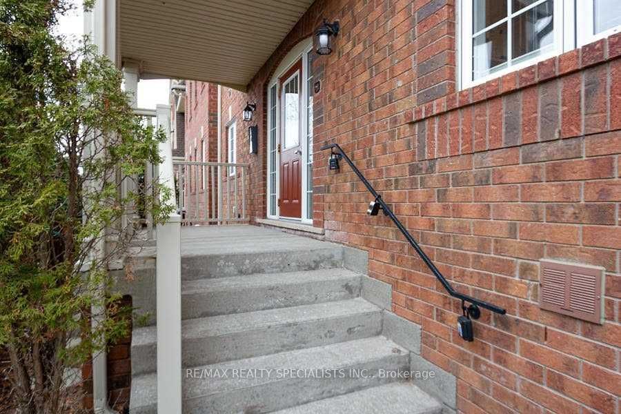 Townhouse for lease at 6-3032 Clayhill Road, Mississauga, Cooksville, L5B 0B1 - MLS: W11965962