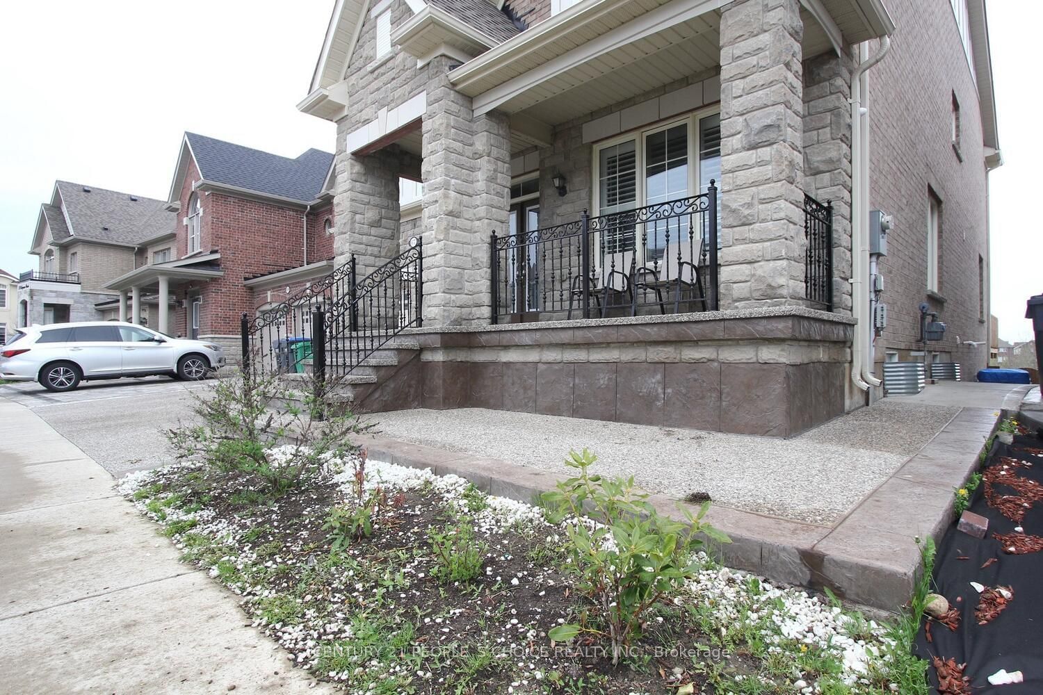 Detached House for sale at 67 Pellegrino Road, Brampton, Northwest Brampton, L7A 4V7 - MLS: W11965984