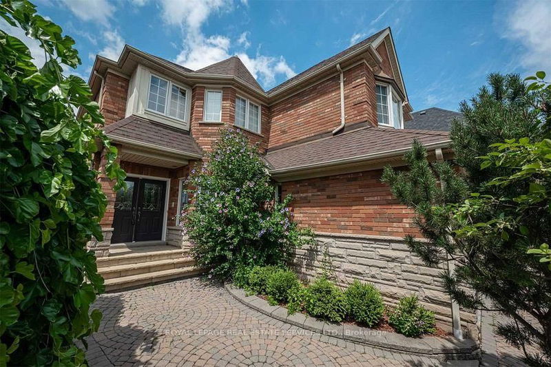 home for lease on 2923 Duncairn Drive