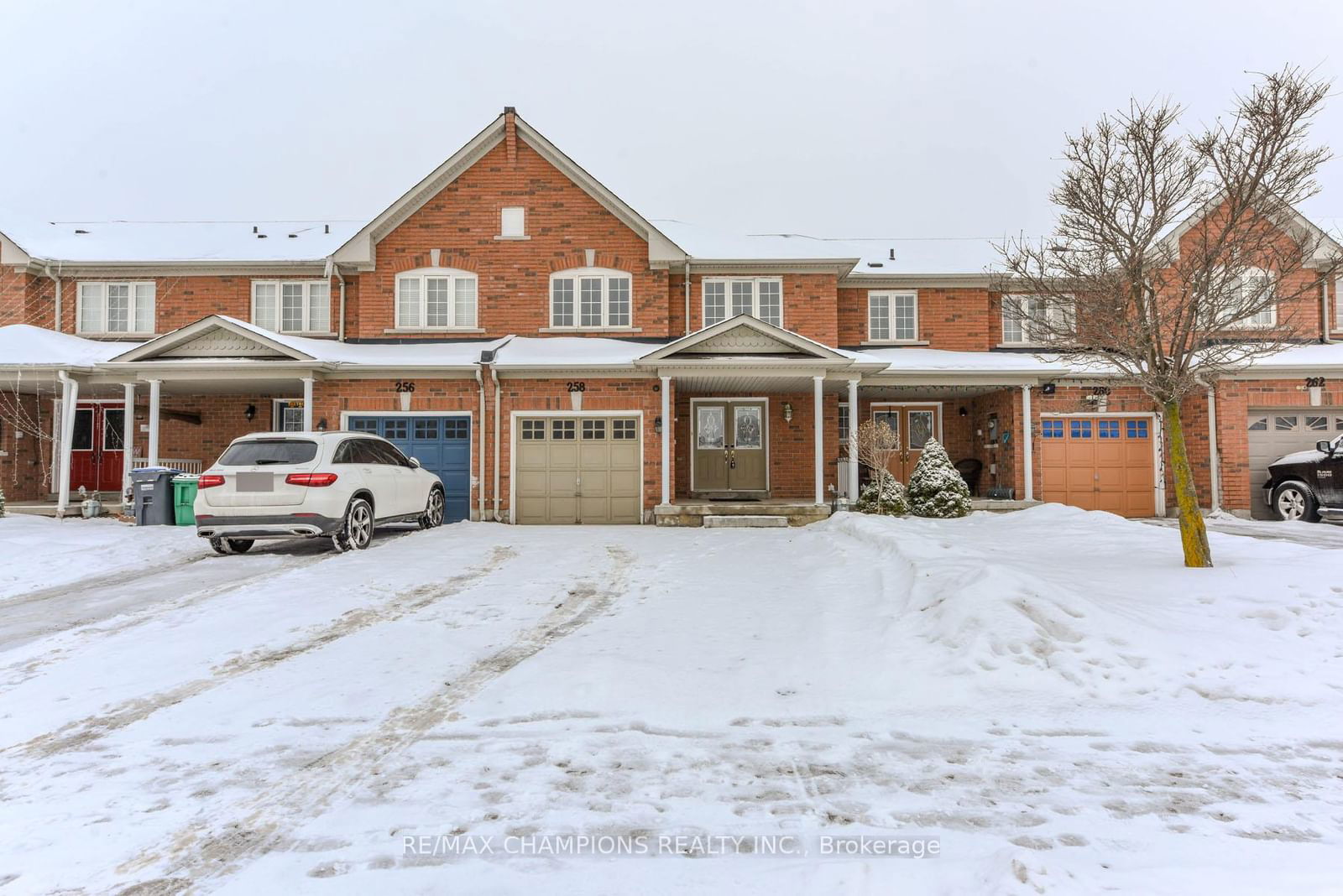 Townhouse for sale at 258 Van Kirk Drive, Brampton, Northwest Sandalwood Parkway, L7A 3W5 - MLS: W11966357