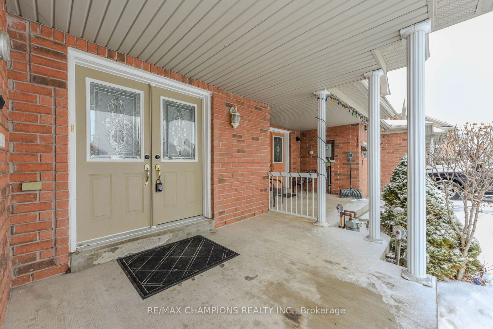 Townhouse for sale at 258 Van Kirk Drive, Brampton, Northwest Sandalwood Parkway, L7A 3W5 - MLS: W11966357