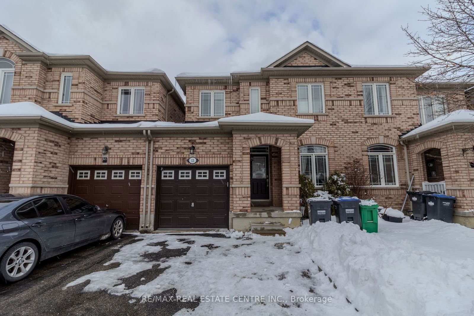 Townhouse for sale at 13 Percy Gate, Brampton, Fletcher's Meadow, L7A 3S1 - MLS: W11966362