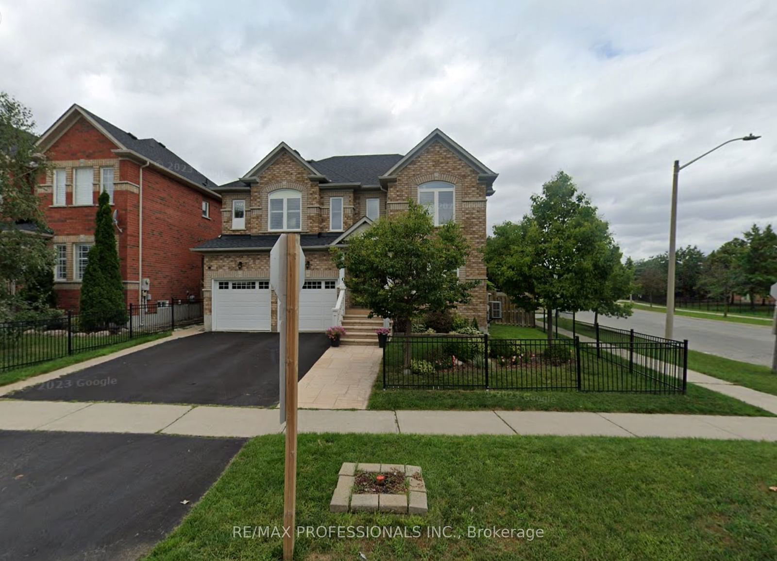 Detached House for lease at Basement-143 Nahani Way, Mississauga, Hurontario, L4Z 4J9 - MLS: W11966416