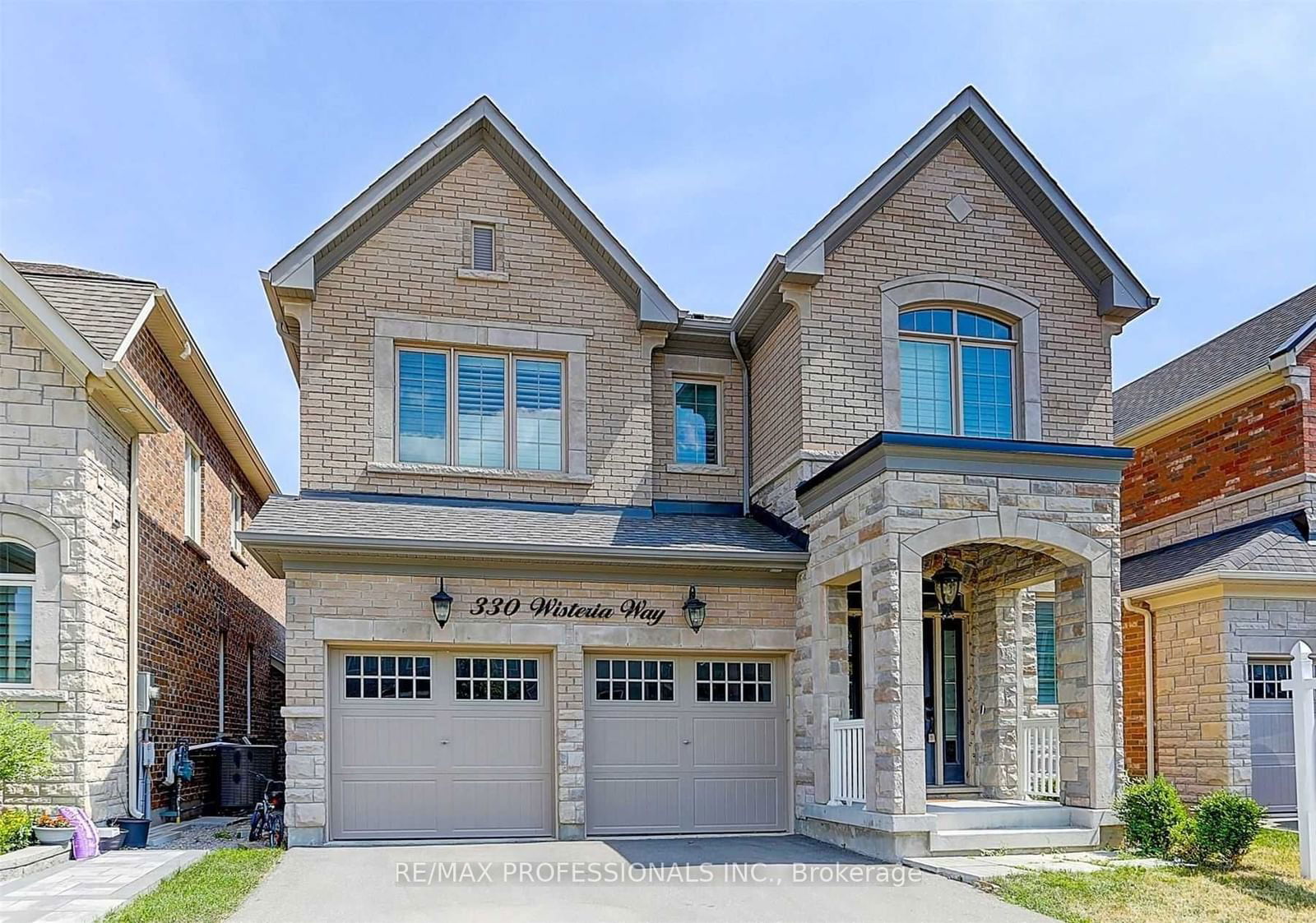 Detached House for lease at 330 Wisteria Way, Oakville, Rural Oakville, L6M 1L6 - MLS: W11966571