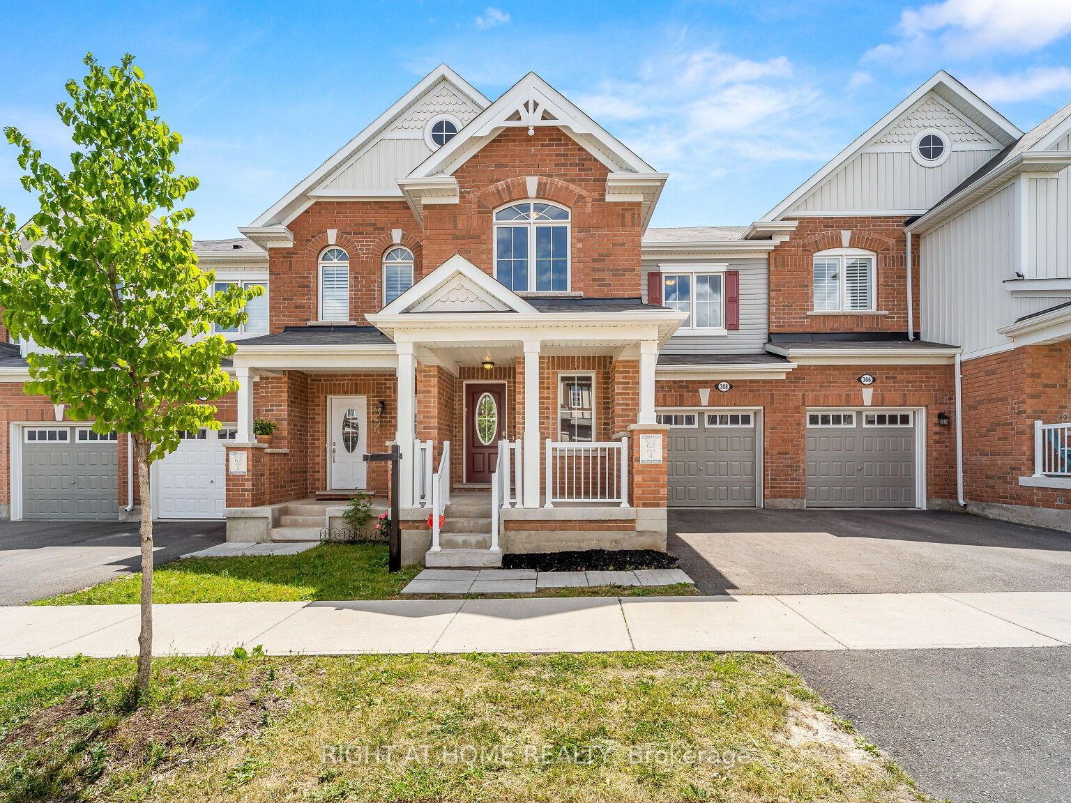 Townhouse for sale at 308 Jean Landing, Milton, Ford, L9E 1C6 - MLS: W11966732