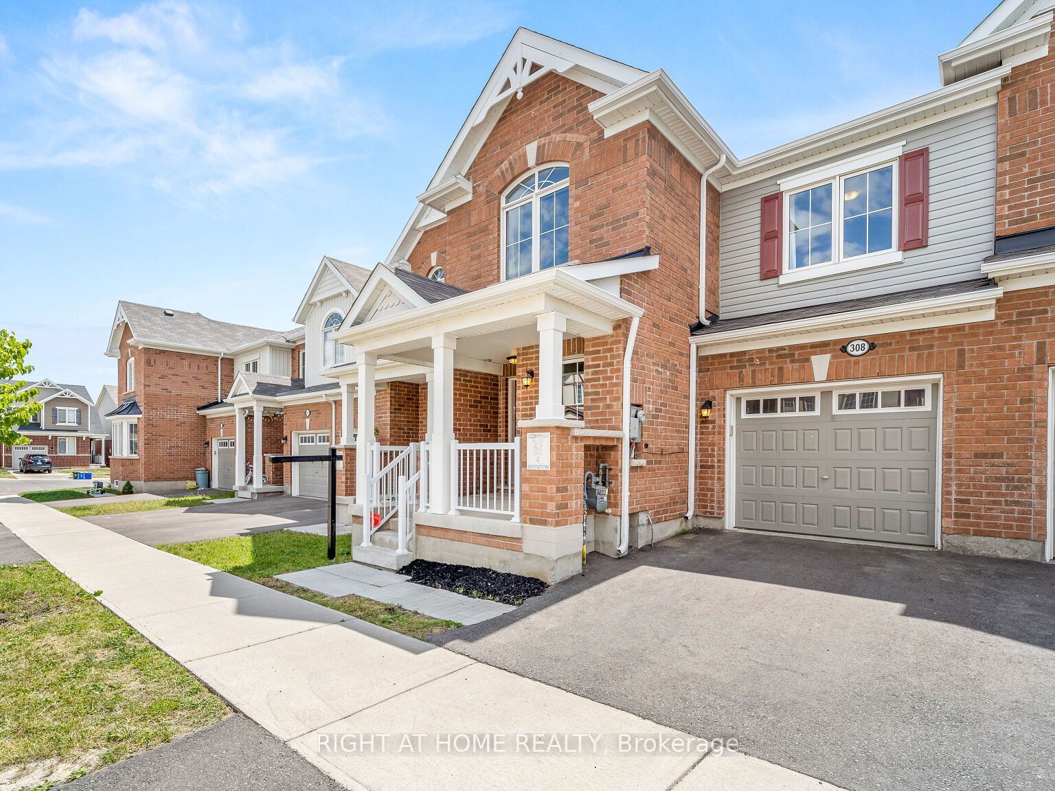 Townhouse for sale at 308 Jean Landing, Milton, Ford, L9E 1C6 - MLS: W11966732