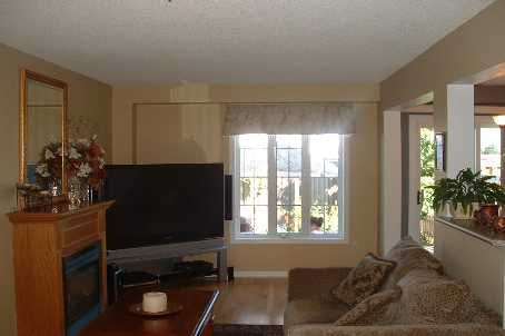 82 Twin Pines Cres, Brampton, L7A3T6 | Image 3