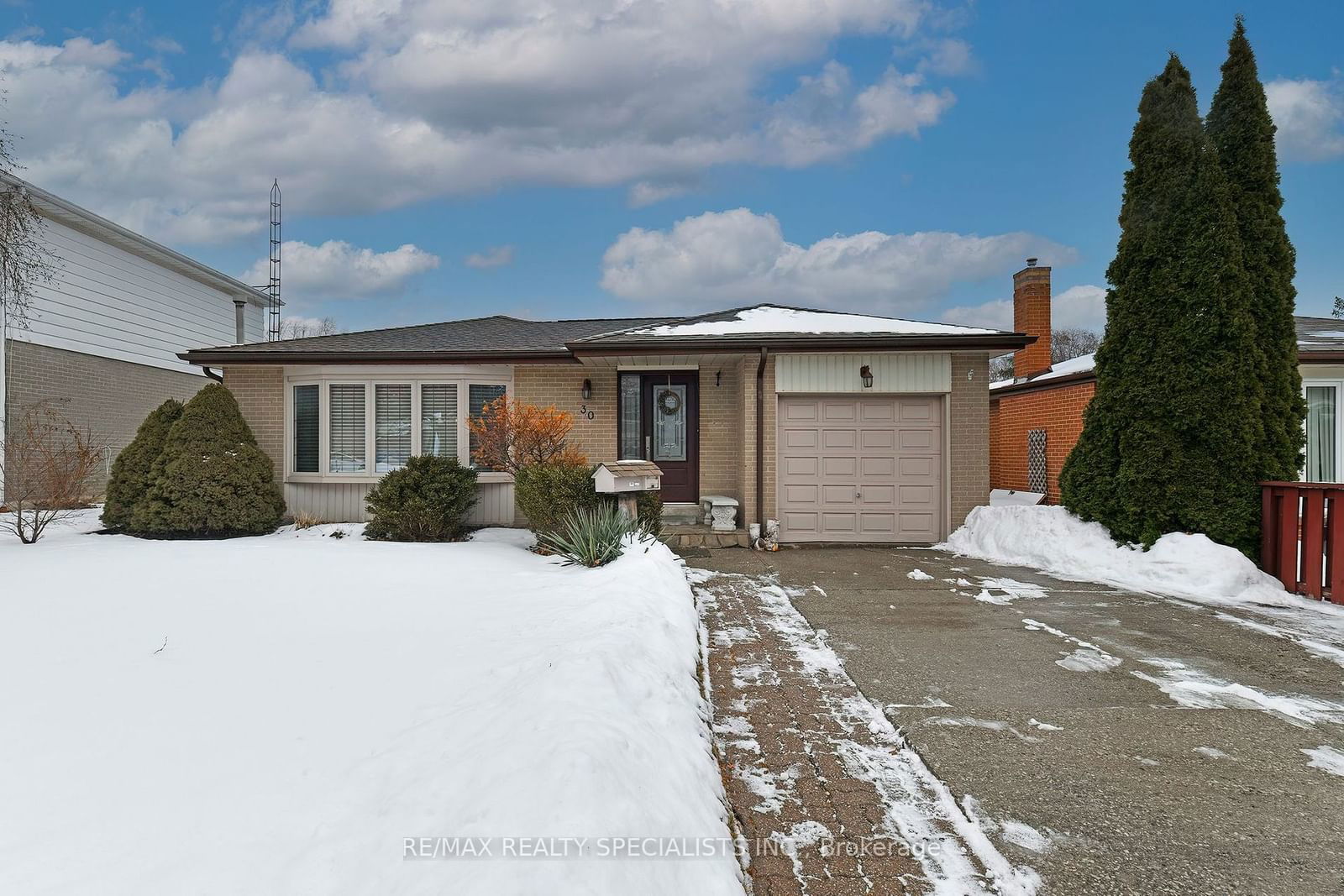 Detached House for sale at 30 Brookland Drive, Brampton, Avondale, L6T 2M6 - MLS: W11966885