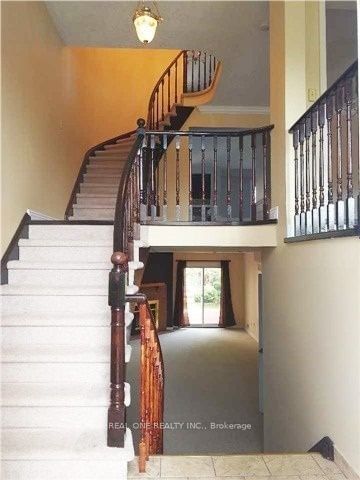 Townhouse for lease at 1143 Lindsay Drive, Oakville, Glen Abbey, L6M 3B4 - MLS: W11966930