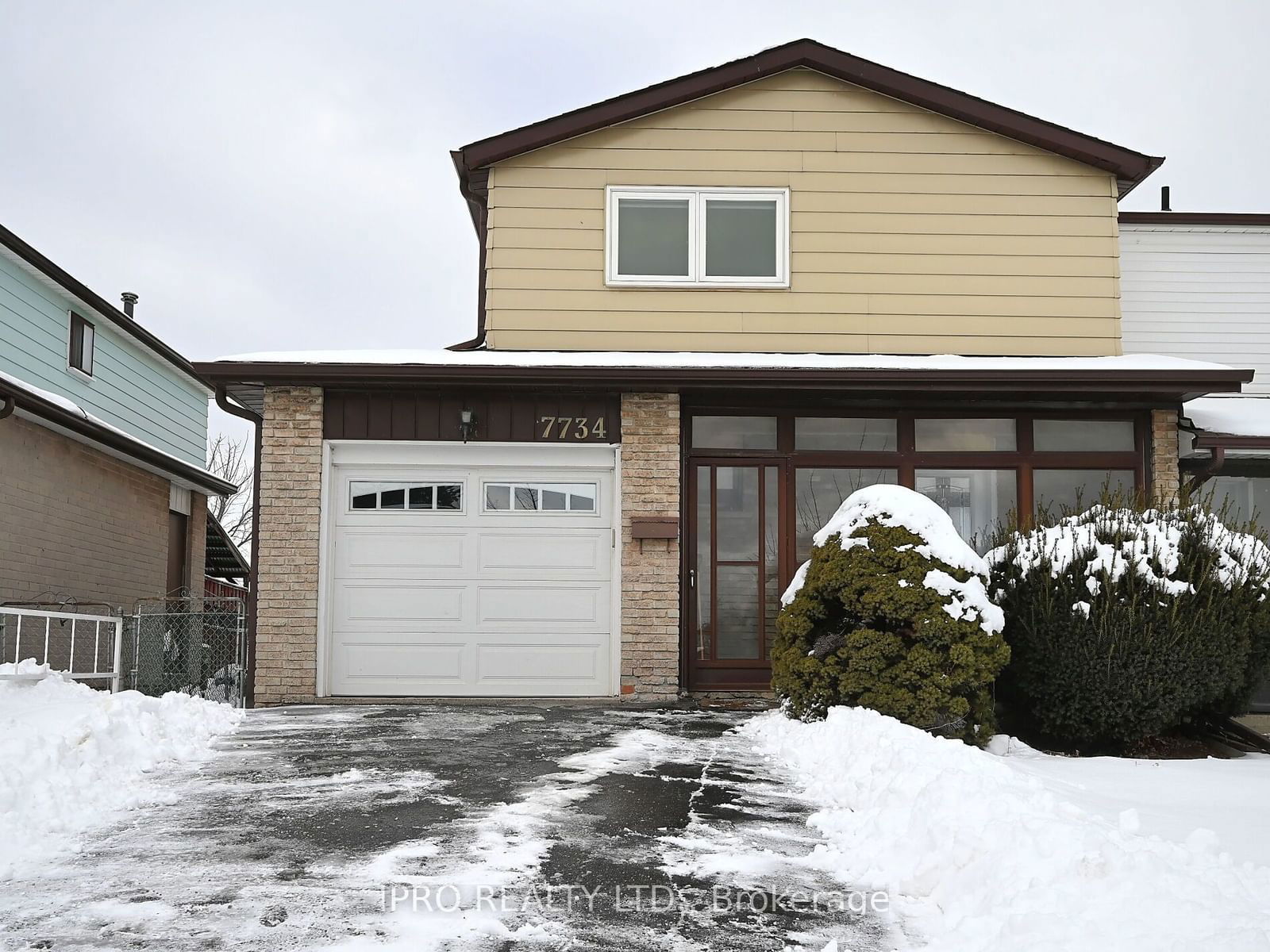 Semi-Detached House for sale at 7734 Benavon Road, Mississauga, Malton, L6V 1B9 - MLS: W11967477