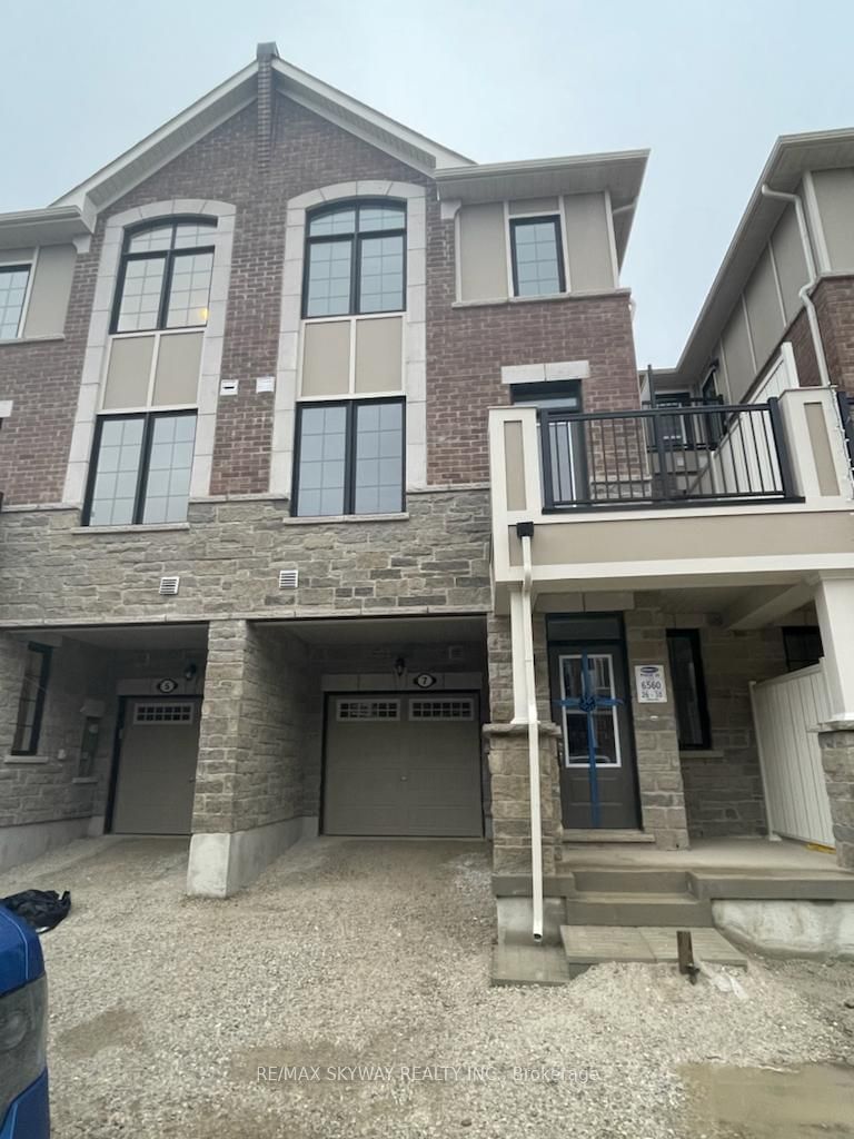 Townhouse for lease at 7 Melmar Street, Brampton, Northwest Brampton, L7A 0B6 - MLS: W11967547