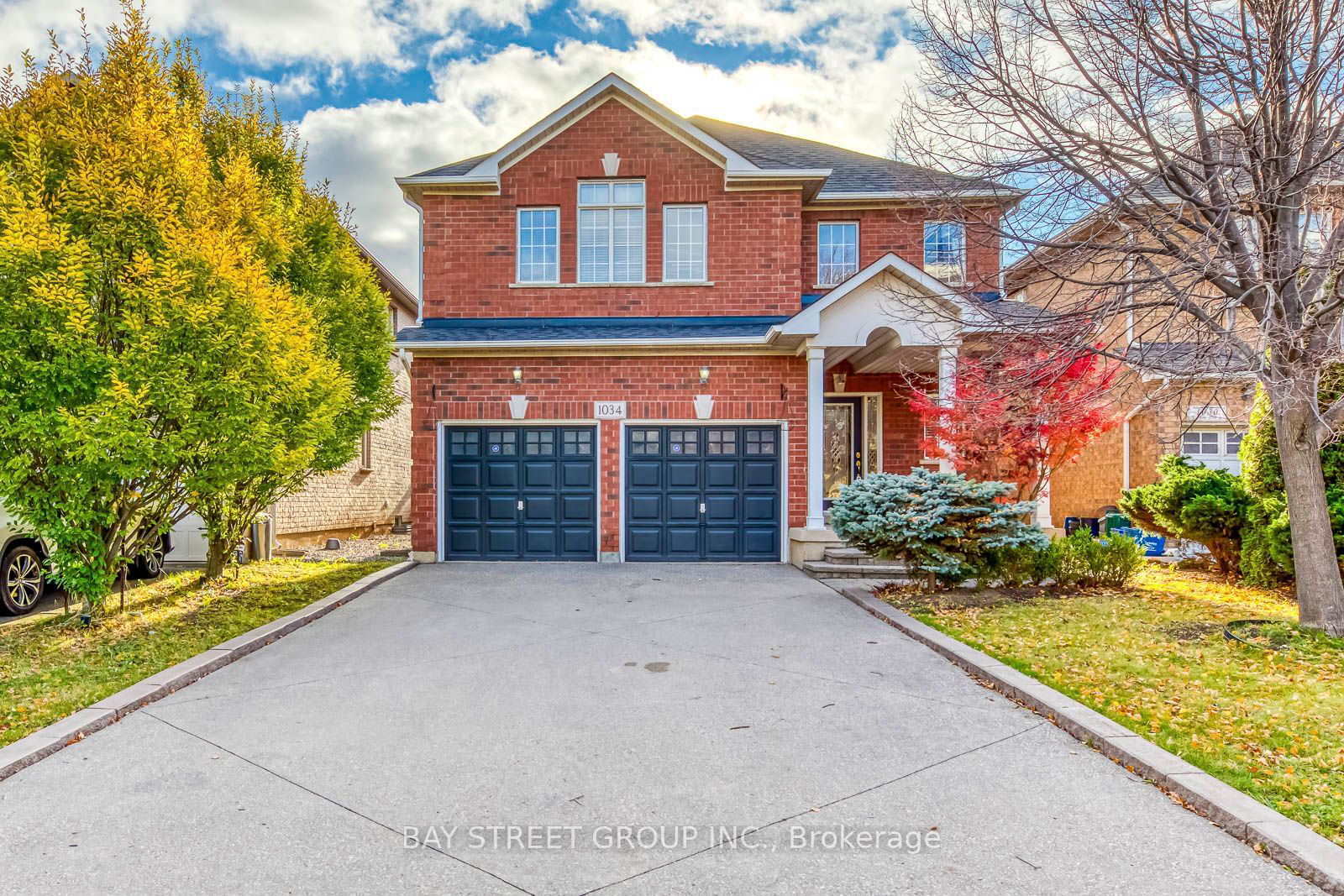 Detached House for sale at 1034 Agram Drive, Oakville, Iroquois Ridge North, L6H 7L6 - MLS: W11967663