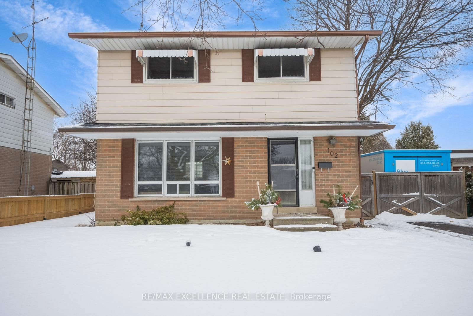 Detached House for sale at 102 Rutherford Road, Brampton, Madoc, L6V 2J2 - MLS: W11967873