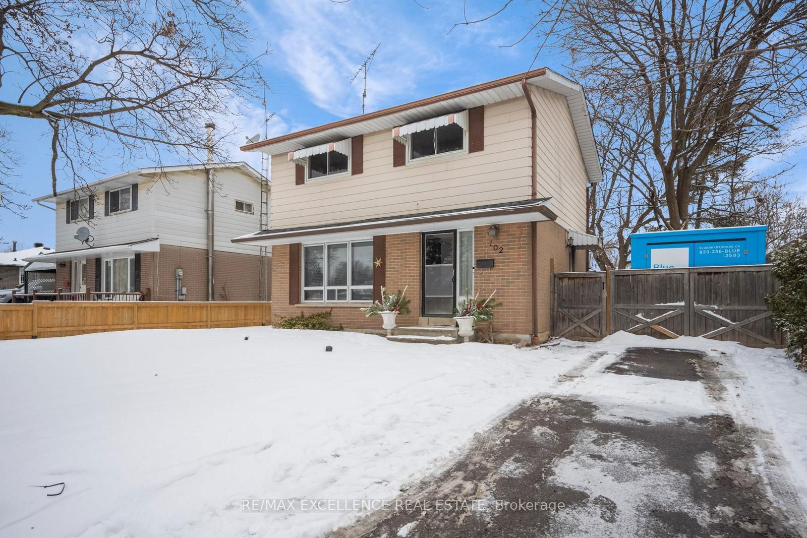 Detached House for sale at 102 Rutherford Road, Brampton, Madoc, L6V 2J2 - MLS: W11967873