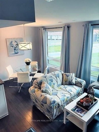 Unit 213 — 7 Applewood Lane — photo 4