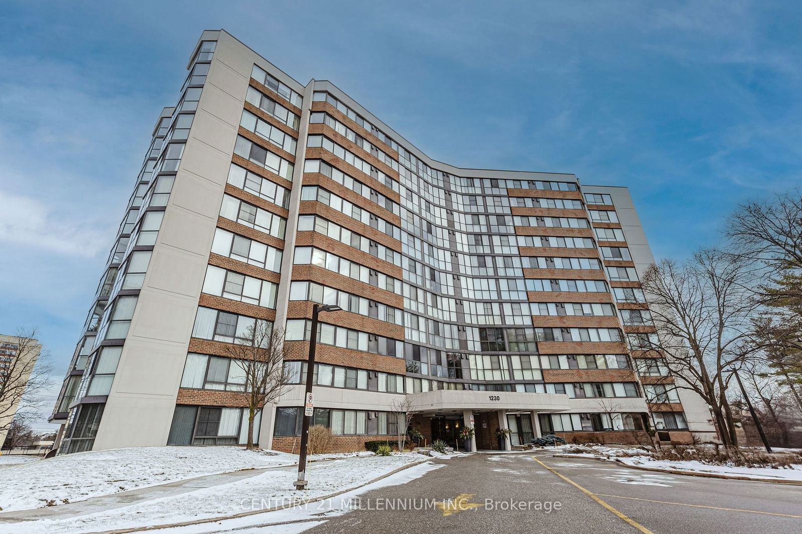 Condo for sale at 210-1230 Marlborough Court, Oakville, 1003 - CP College Park, L6H 3K6 - MLS: W11968020