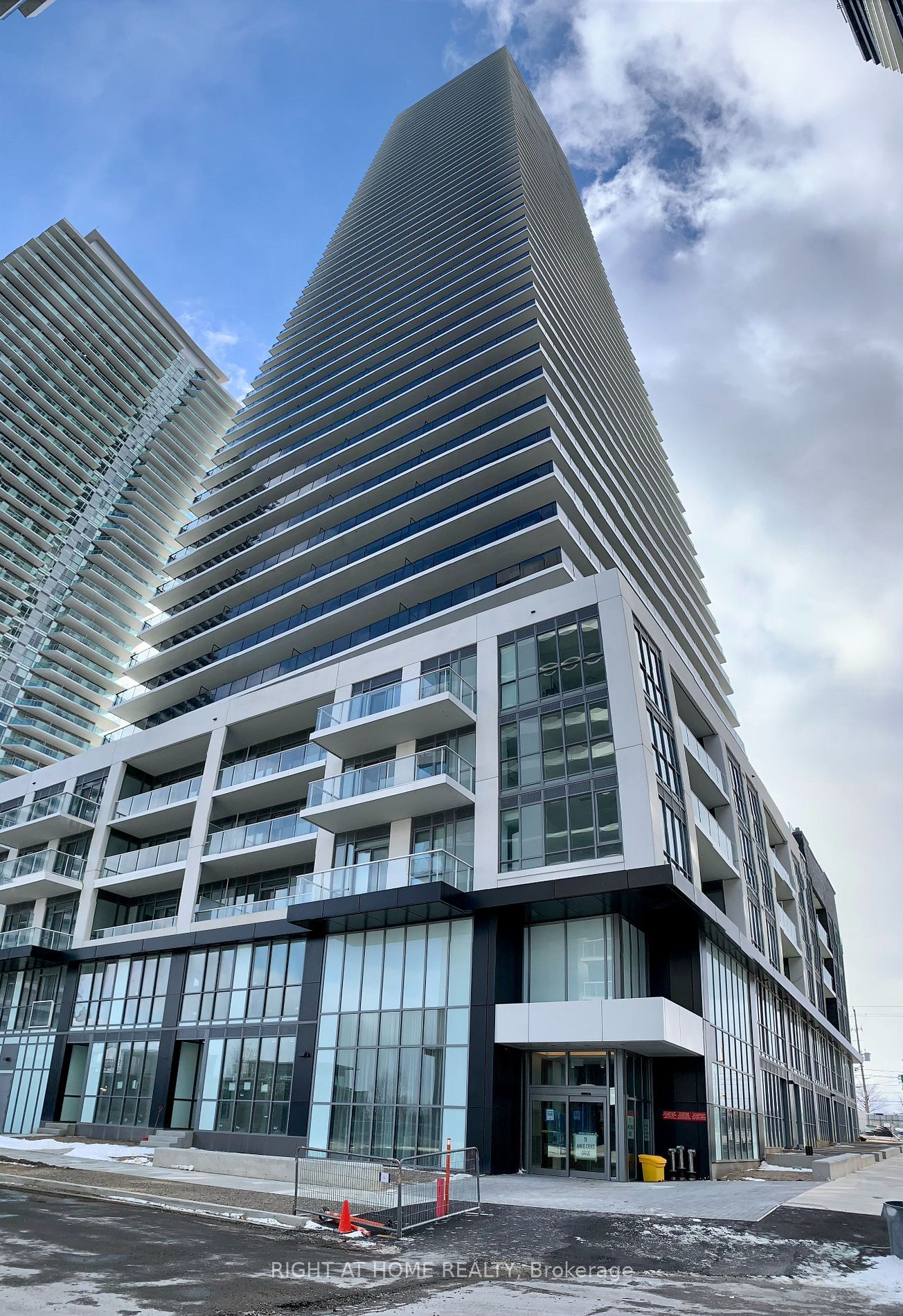 Condo for lease at 1701-70 ANNIE CRAIG Drive, Toronto, Mimico, M8V 0G2 - MLS: W11968142