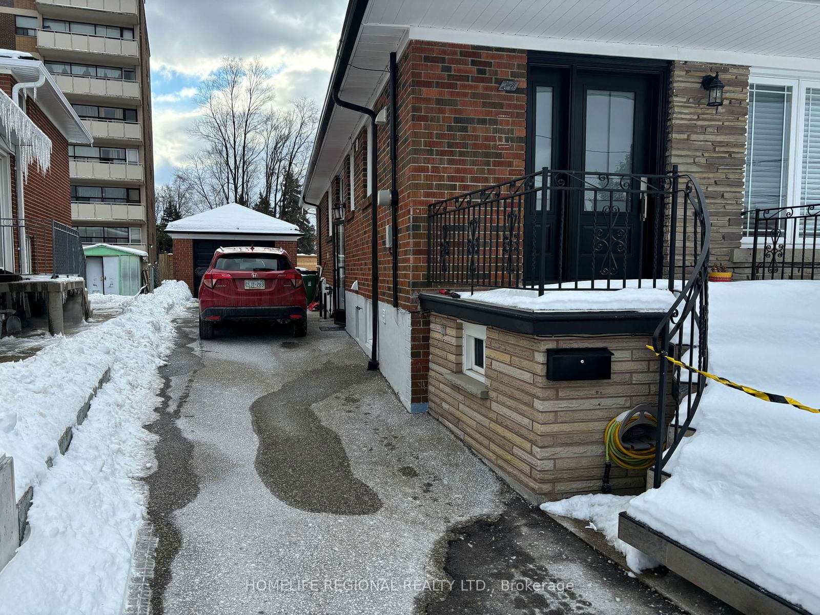 Semi-Detached House leased at Bsmnt #1-24 Goldcrest Boulevard, Toronto, Rustic, M6L 2X5 - MLS: W11968216