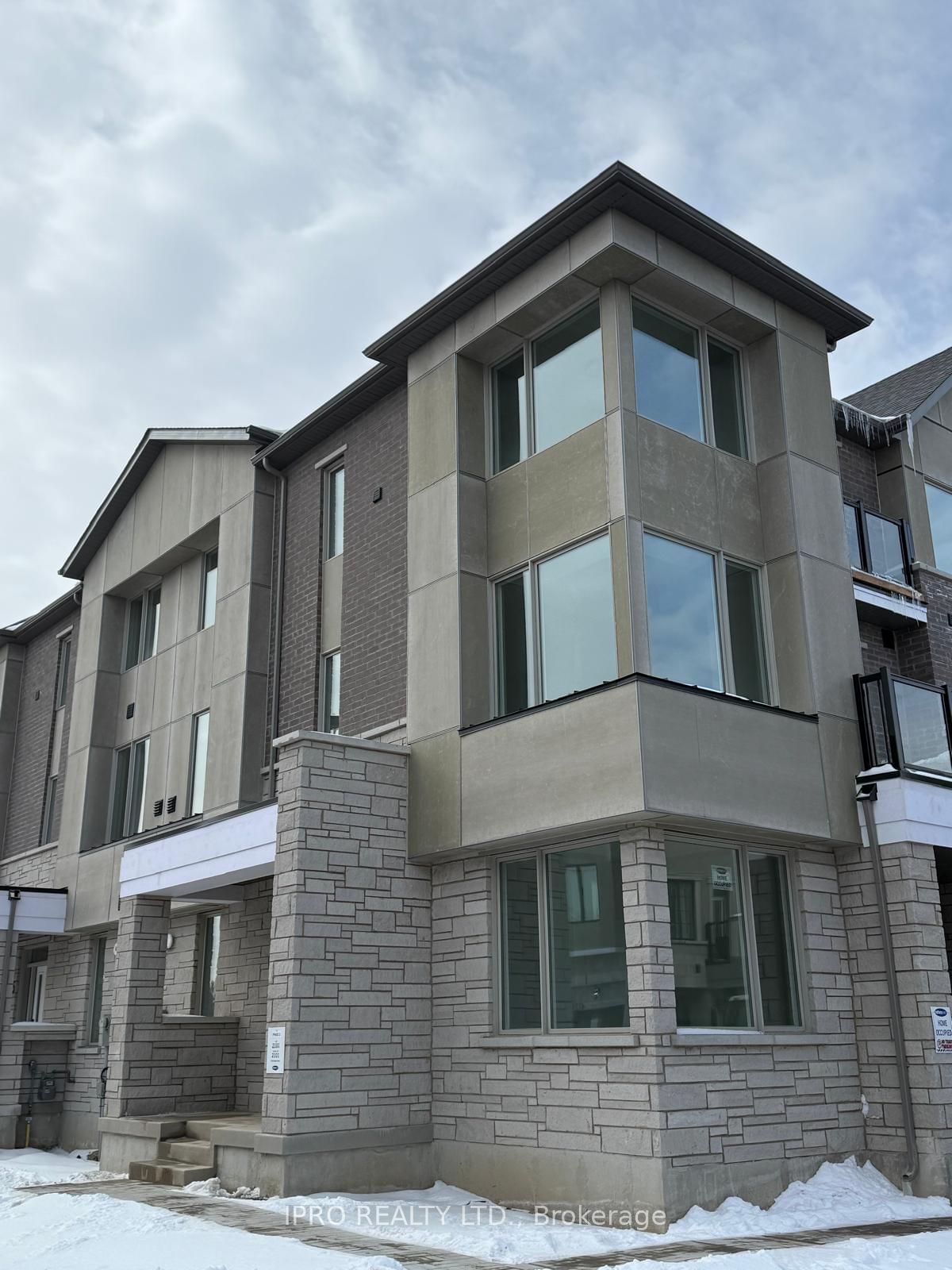 Townhouse for sale at 5100 Vetere Street, Mississauga, Churchill Meadows, L5M 2S8 - MLS: W11968224