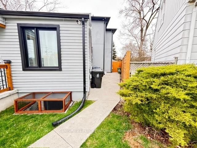 home for lease on Unit #3-678 Tretheway Drive E
