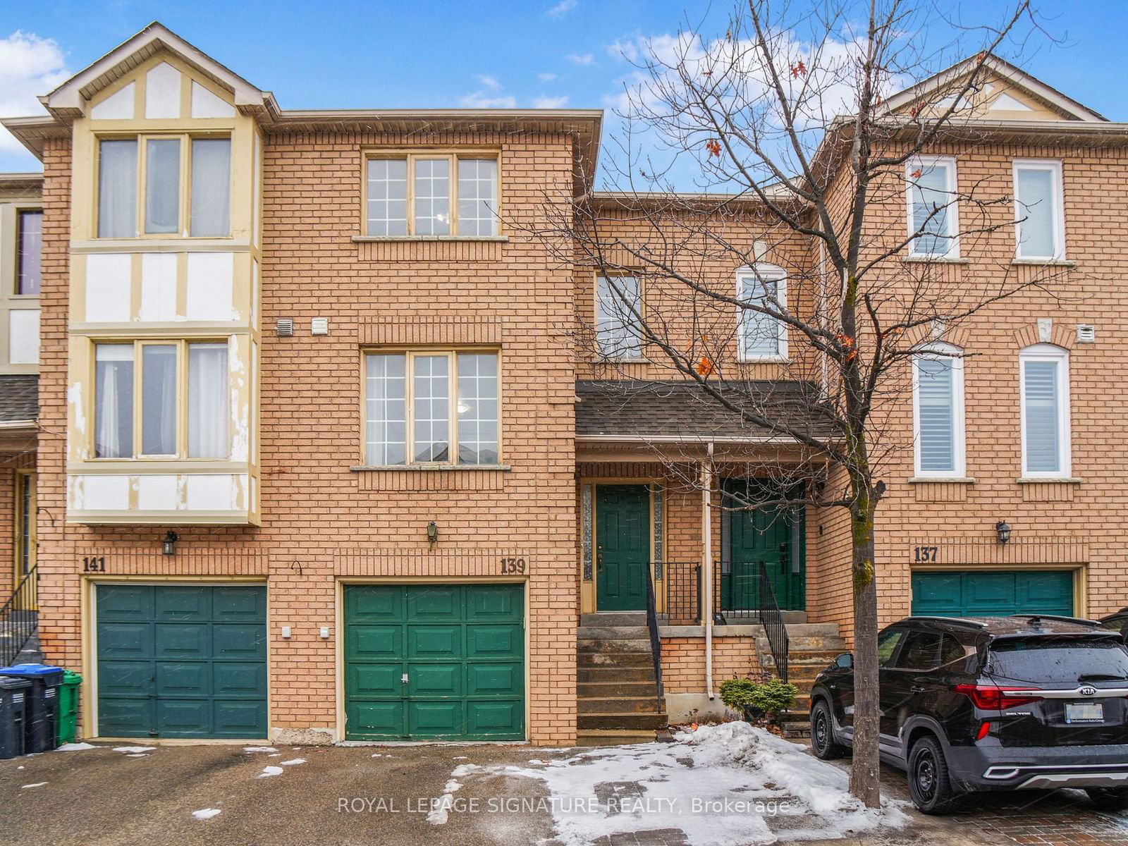 Townhouse for sale at 139-2 Sir Lou Drive, Brampton, Fletcher's Creek South, L6Y 5A8 - MLS: W11968512