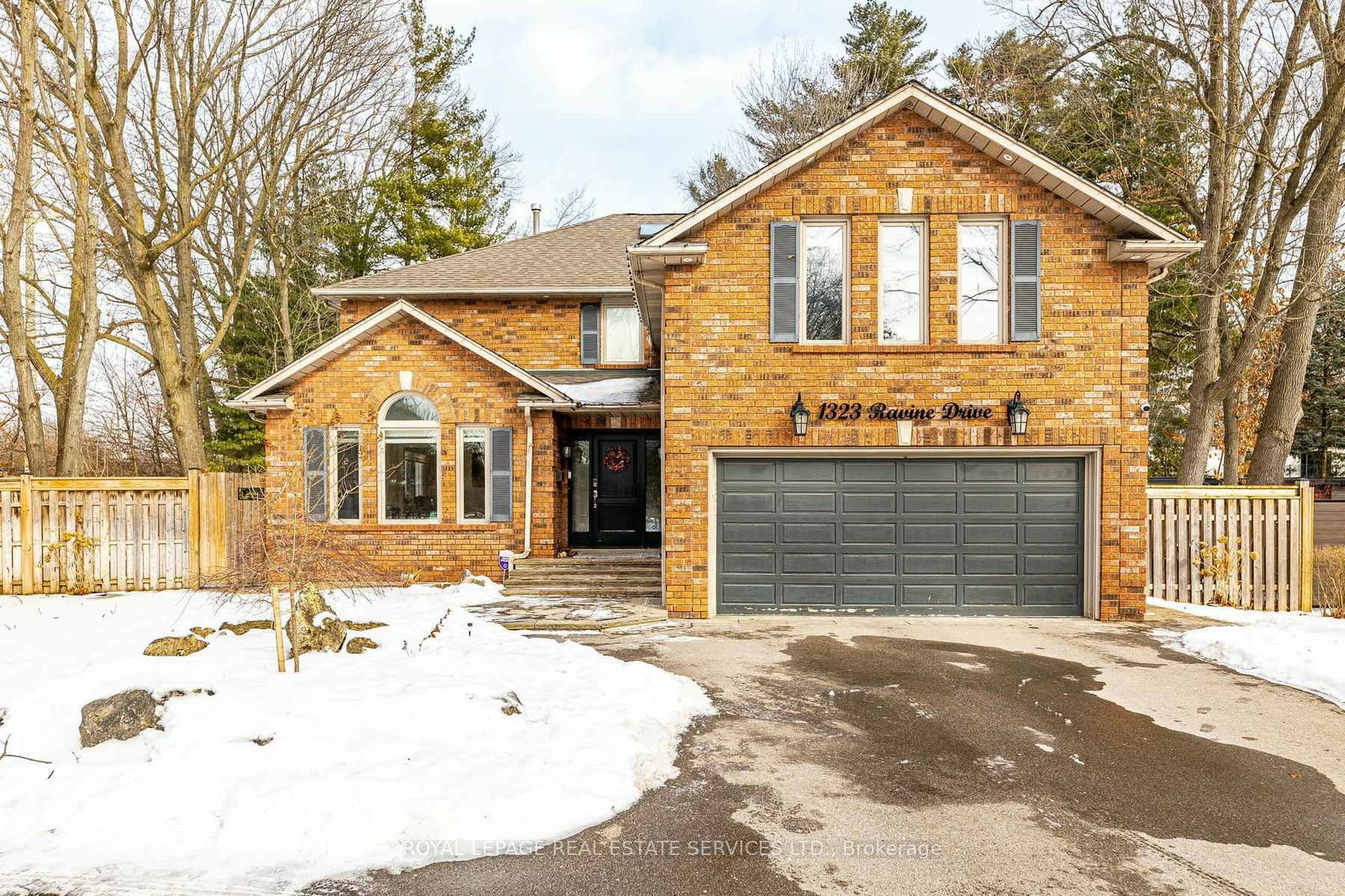 Building at 1323 Ravine Drive, Mississauga, Lorne Park