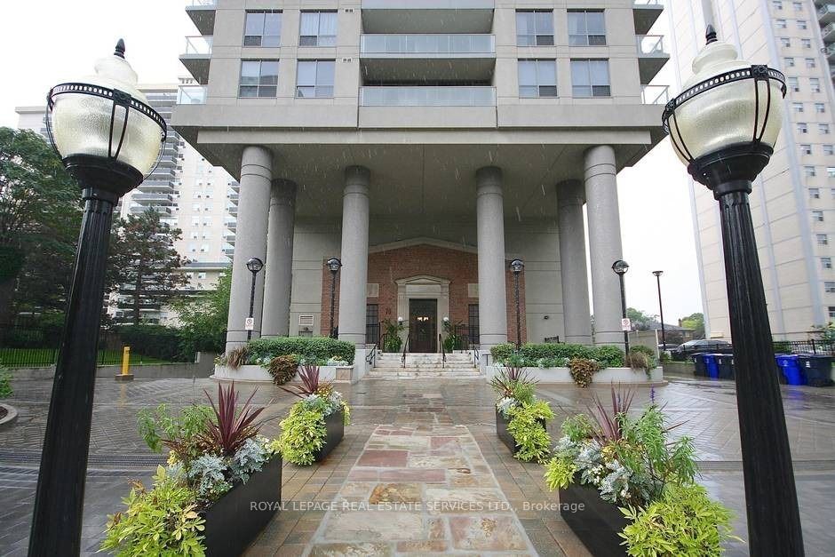 Condo for lease at 1102-70 High Park Avenue, Toronto, High Park North, M6P 1A1 - MLS: W11968663