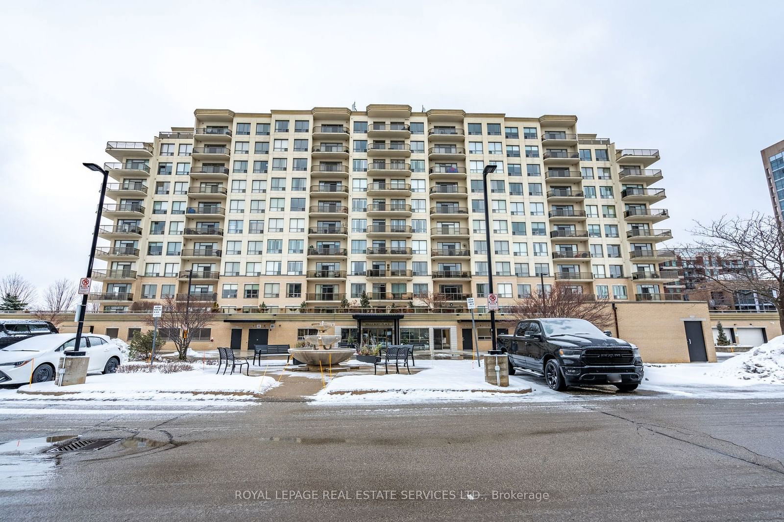 Condo for sale at 906-1998 Ironstone Drive, Burlington, Uptown, L8M 2H4 - MLS: W11969084