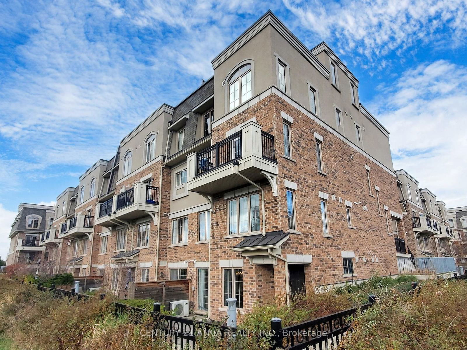 Townhouse leased at 63-2441 Greenwich Drive, Oakville, West Oak Trails, L6M 0S3 - MLS: W11969208