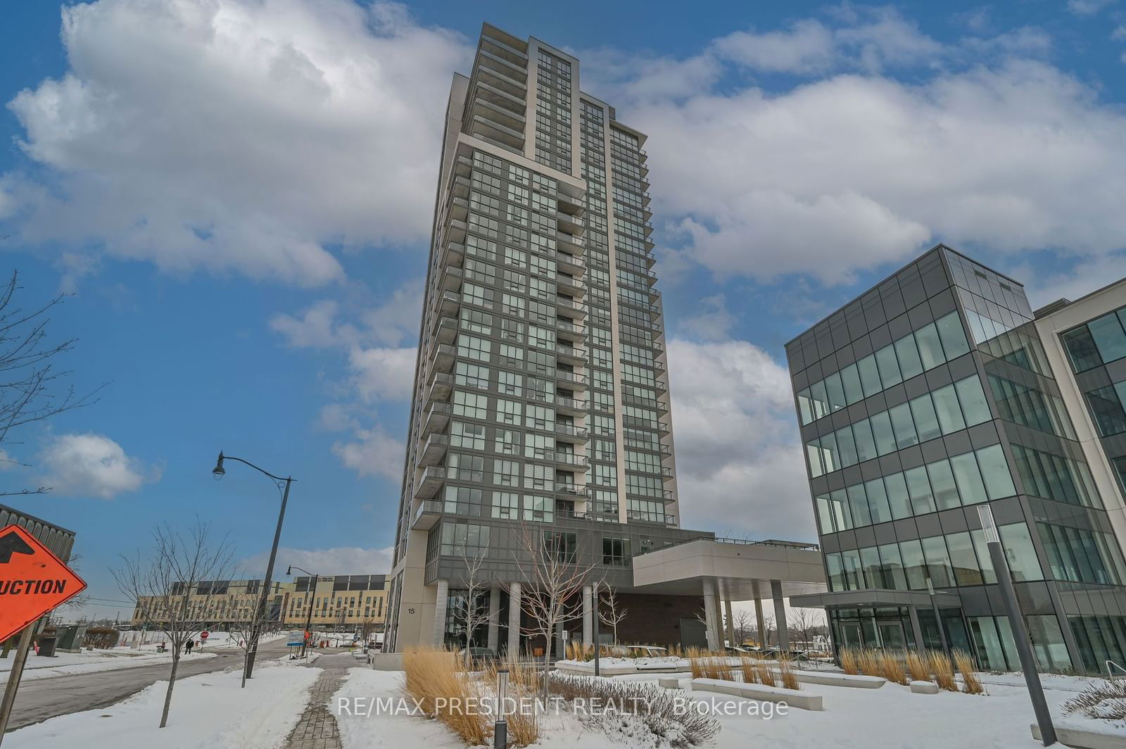 Condo sold at 902-15 Lynch Street, Brampton, Downtown Brampton, L6W 2Z8 - MLS: W11969275