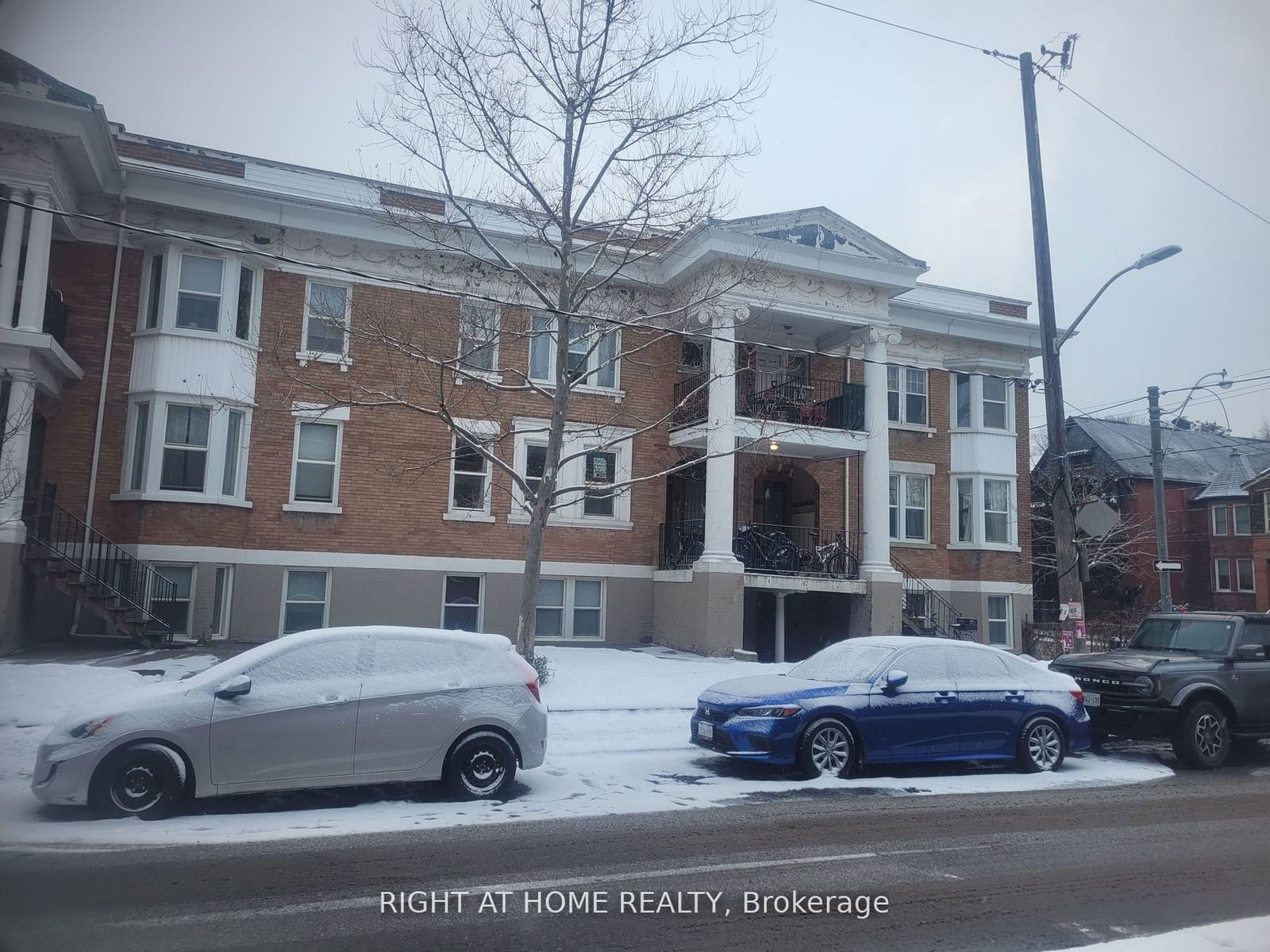 Semi-Detached House for lease at 4-140 Cowan Avenue, Toronto, South Parkdale, M6K 2N4 - MLS: W11969296