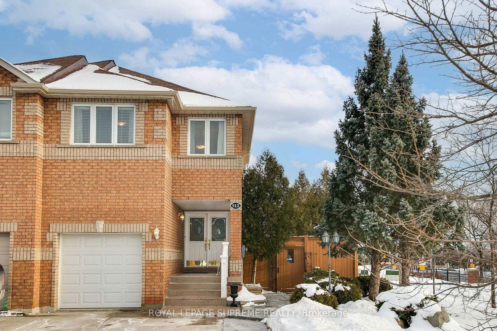 Semi-Detached House sold at 512 Leatherleaf Drive, Mississauga, Hurontario, L4Z 3Y5 - MLS: W11969351