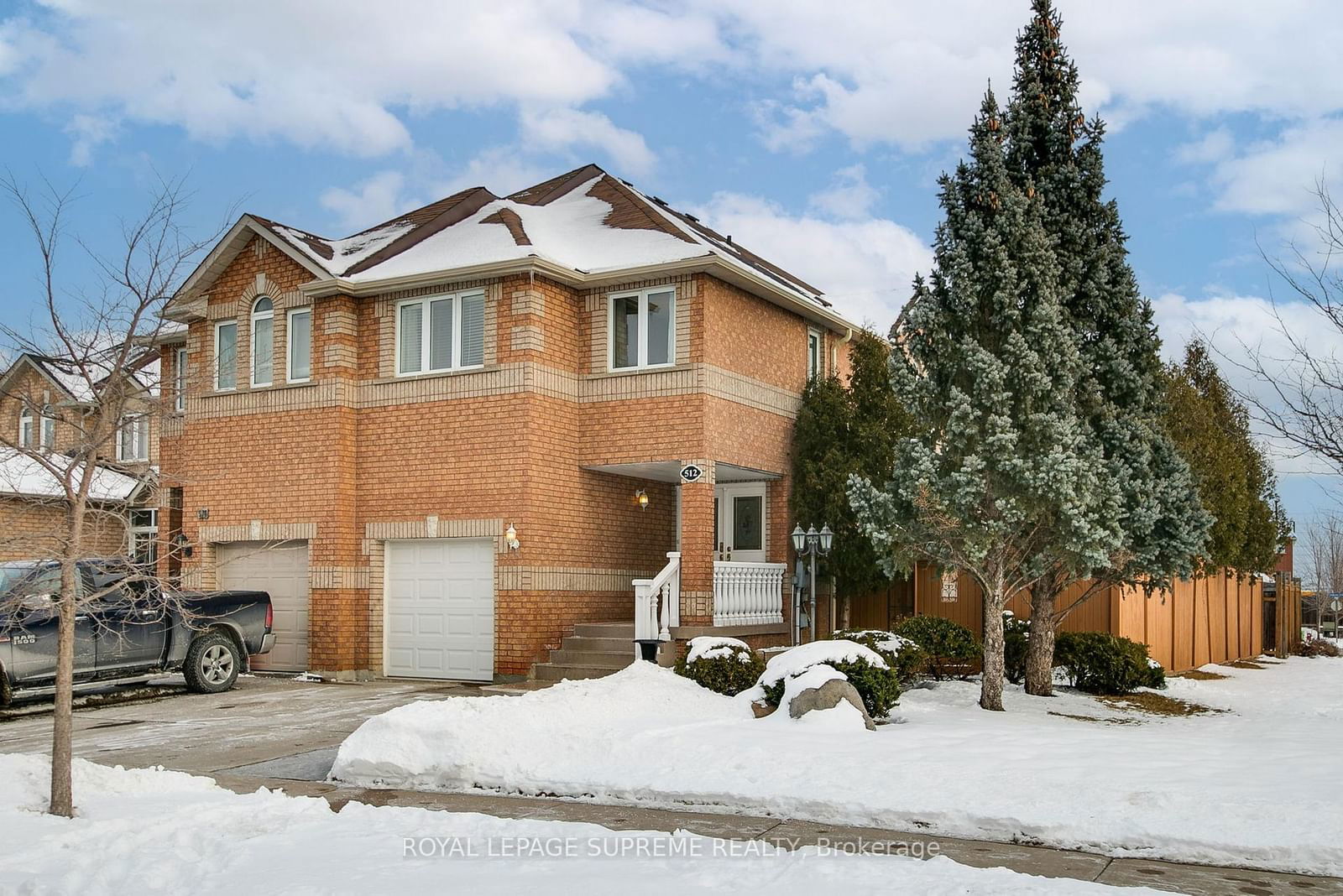 Semi-Detached House sold at 512 Leatherleaf Drive, Mississauga, Hurontario, L4Z 3Y5 - MLS: W11969351