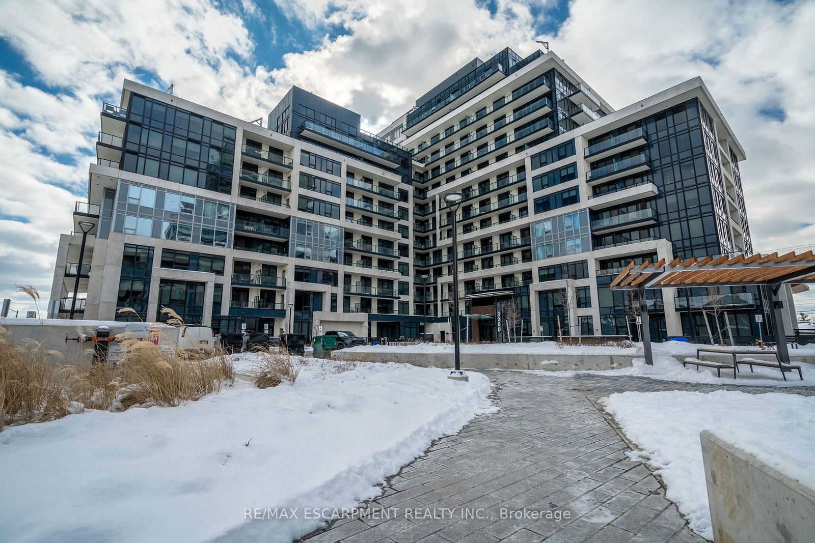 Condo for sale at 608-3200 William Coltson Avenue, Oakville, Rural Oakville, L6H 7W6 - MLS: W11969451