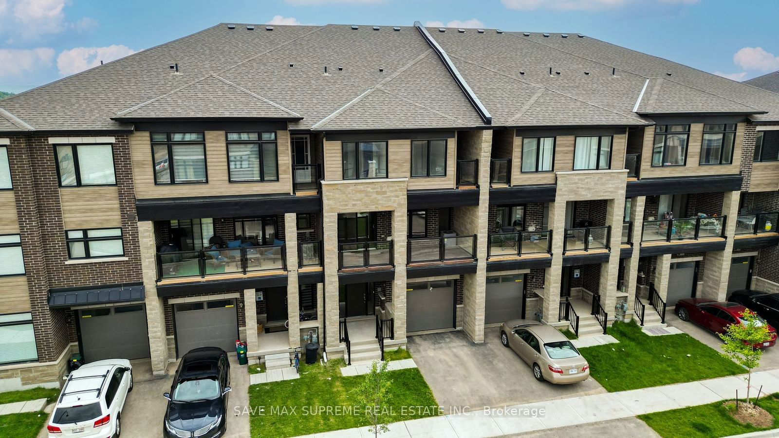 Townhouse for sale at 1556 Hilson Heights, Milton, 1023 - BE Beaty, L9E 1V5 - MLS: W11969535