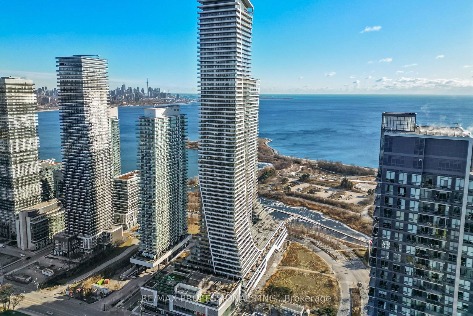 Condo sold at 825-30 Shore Breeze Drive, Toronto, Mimico, M8V 0J1 - MLS: W11969541