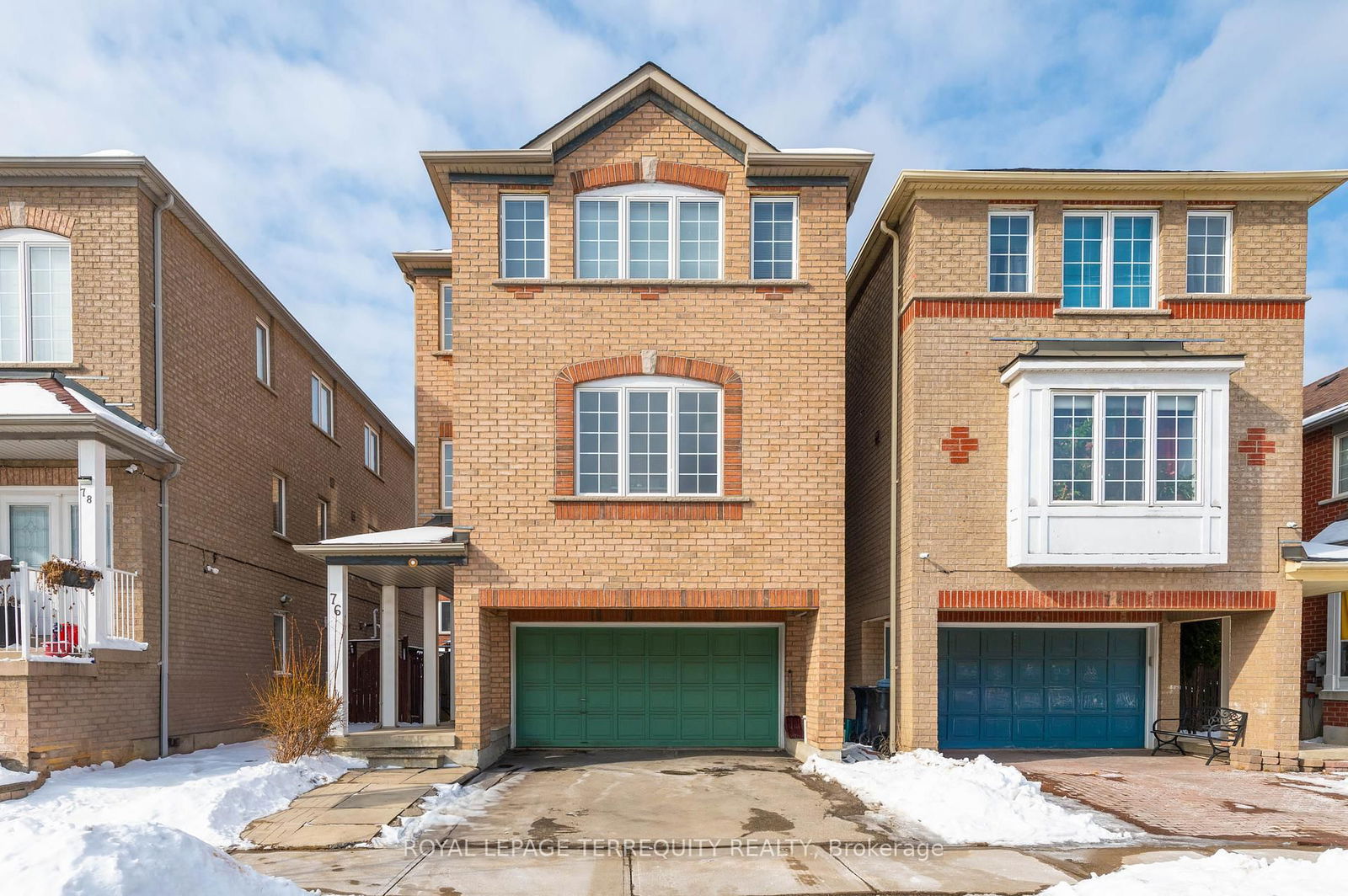 Detached House sold at 76 Touchstone Drive, Toronto, Brookhaven-Amesbury, M6M 5K9 - MLS: W11969681