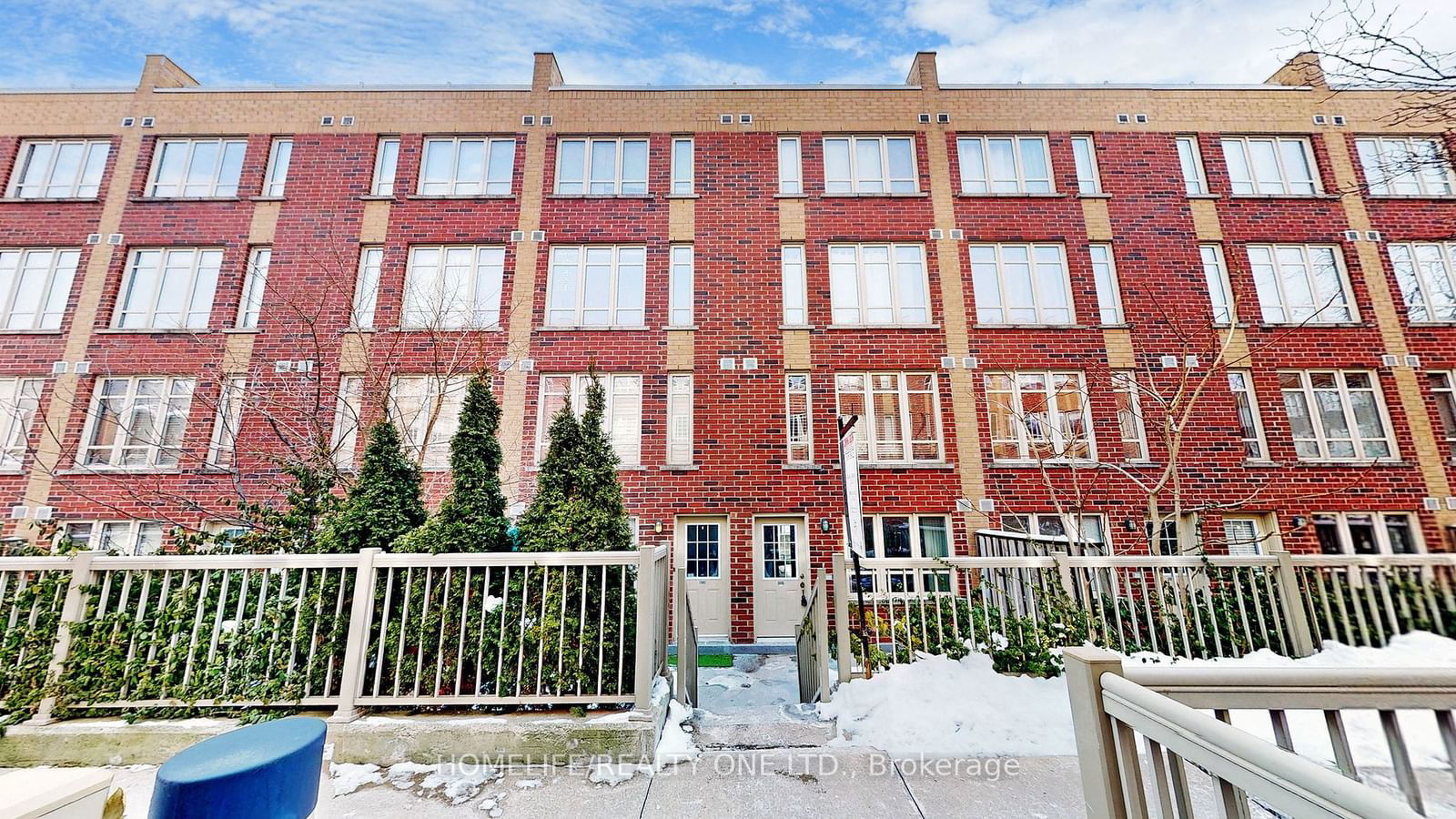 Townhouse sold at TH#152-35 Elsie Lane, Toronto, Dovercourt-Wallace Emerson-Junction, M6P 3N3 - MLS: W11969702