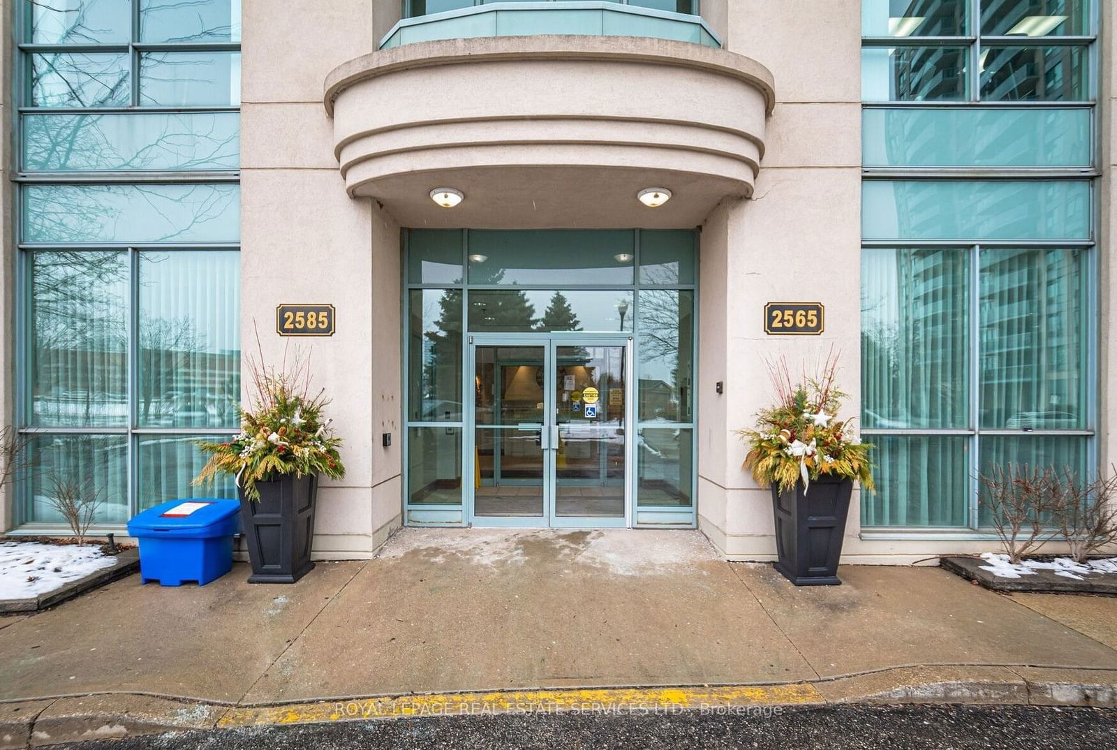 Condo for lease at 904-2565 Erin Centre Boulevard, Mississauga, Central Erin Mills, L5M 6Z9 - MLS: W11969863