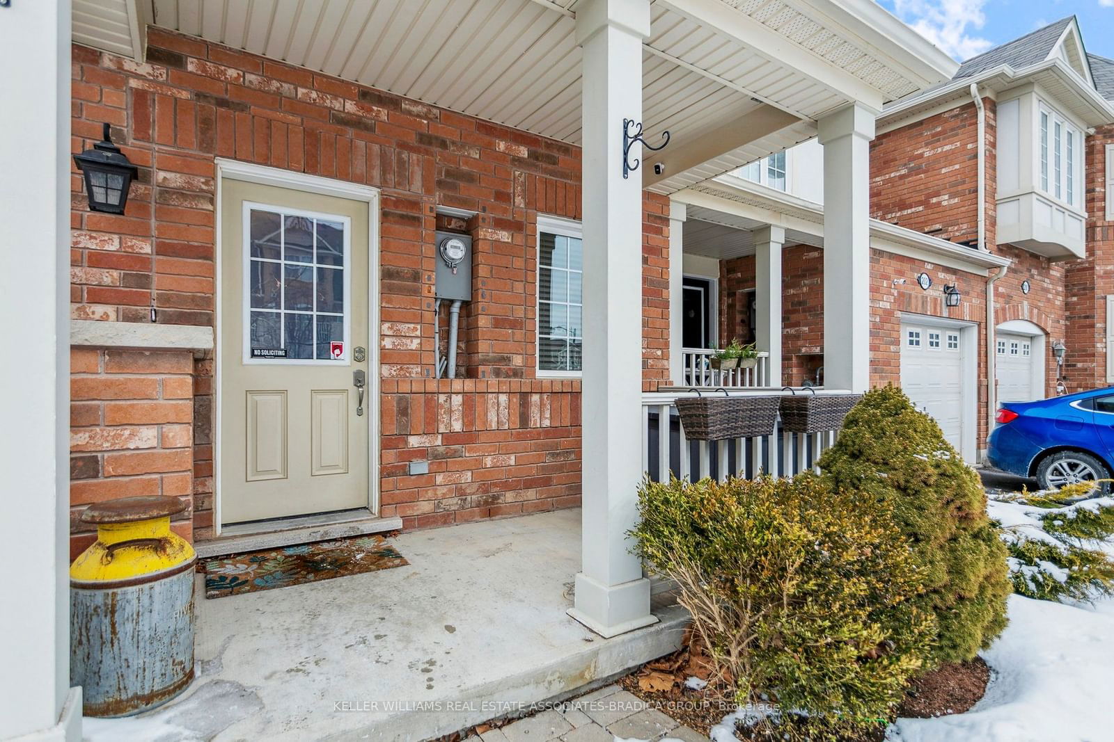 Townhouse sold at 204 Woodley Crescent, Milton, 1038 - WI Willmott, L9T 8B8 - MLS: W11969894