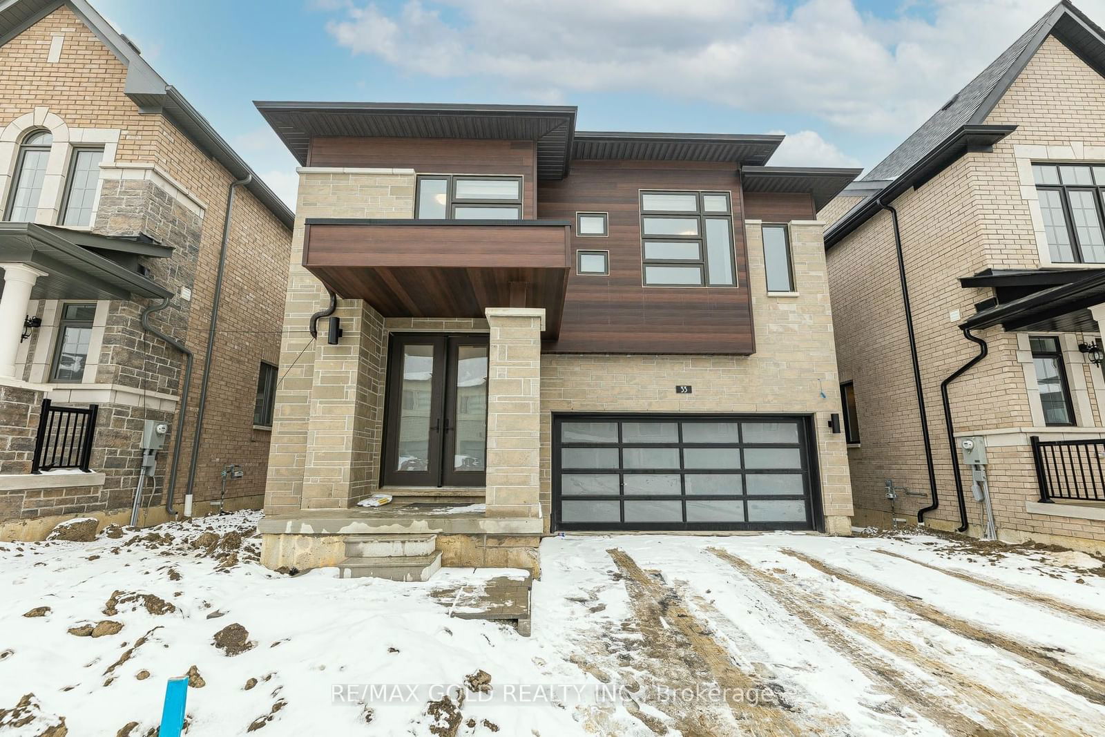 Detached House for sale at 33 Keyworth Crescent, Brampton, Sandringham-Wellington North, L6R 4E8 - MLS: W11969917