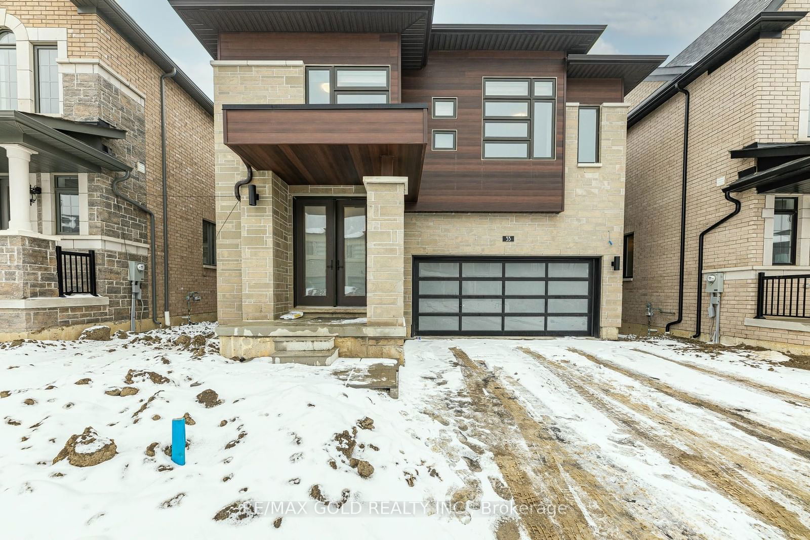 Detached House for sale at 33 Keyworth Crescent, Brampton, Sandringham-Wellington North, L6R 4E8 - MLS: W11969917