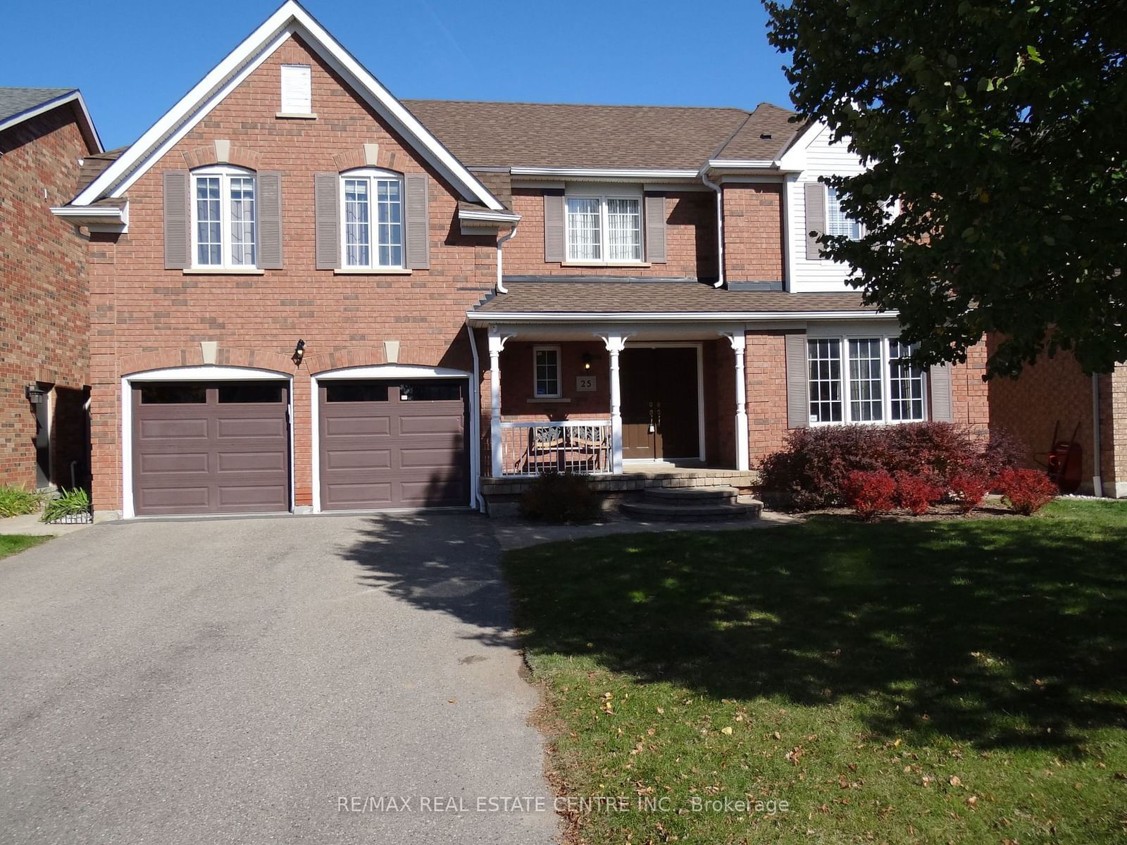 Detached House for sale at 25 Grist Mill Drive, Halton Hills, Georgetown, L7G 6C2 - MLS: W11969986